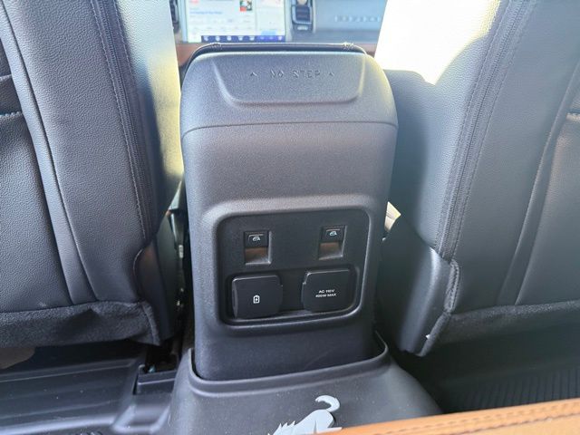 2024 Ford Bronco Outer Banks photo 4