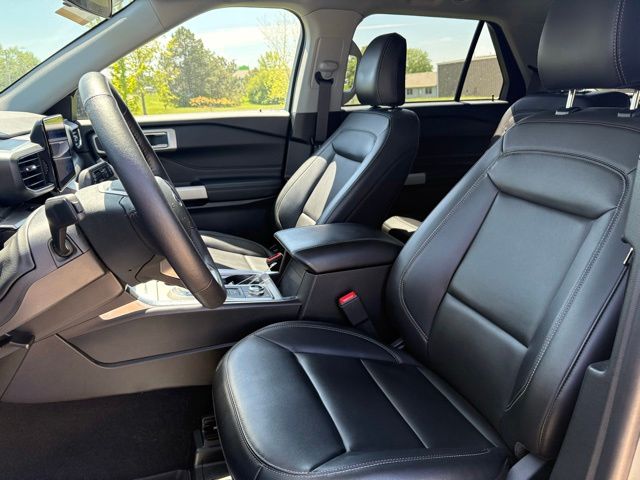 Photo 10