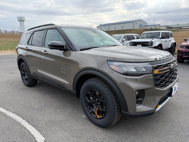 2026 Ford Explorer photo 2