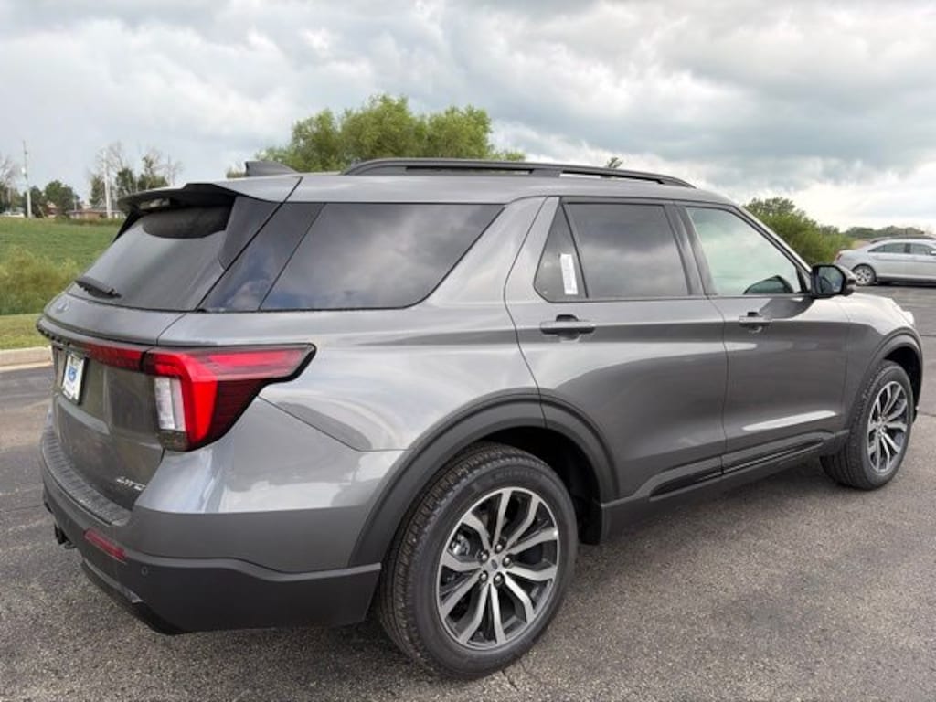 New 2026 Ford Explorer ST-Line SUV