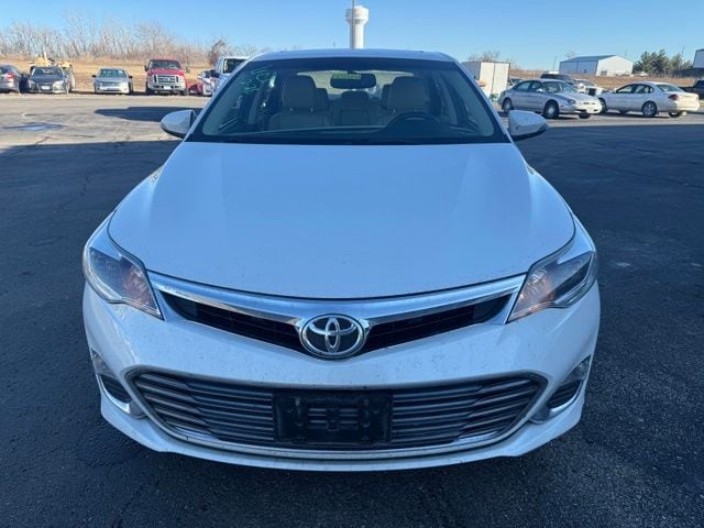 Used 2014 Toyota Avalon XLE Premium with VIN 4T1BK1EB9EU123956 for sale in Kansas City