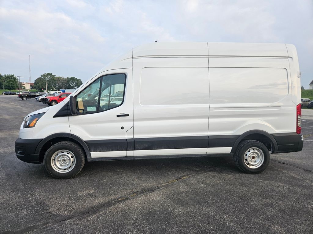 2023 Ford Transit photo 2