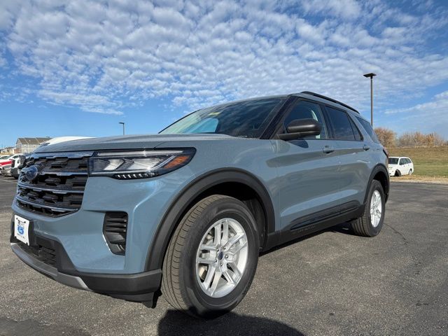2026 Ford Explorer Active's photo
