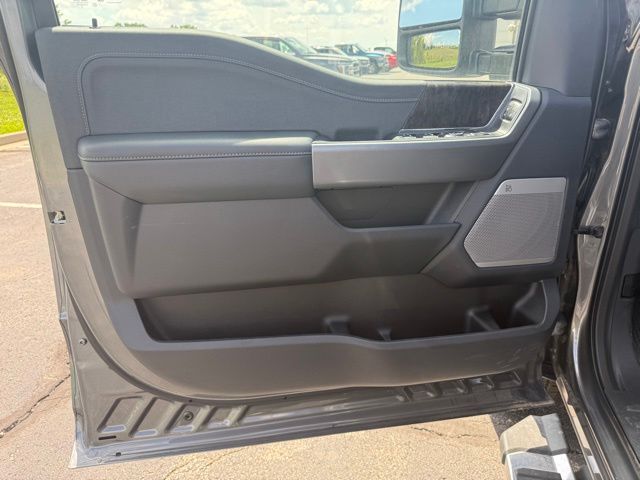 2026 Ford F-350 Super Duty Lariat - Photo 15