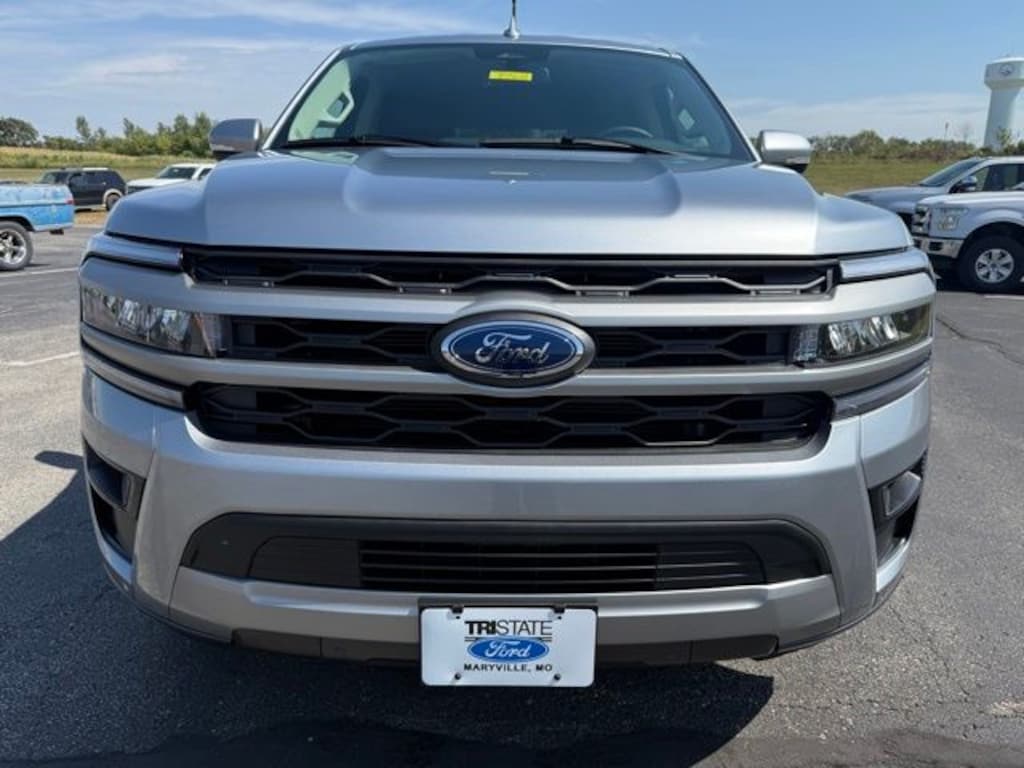 Used 2024 Ford Expedition XLT SUV