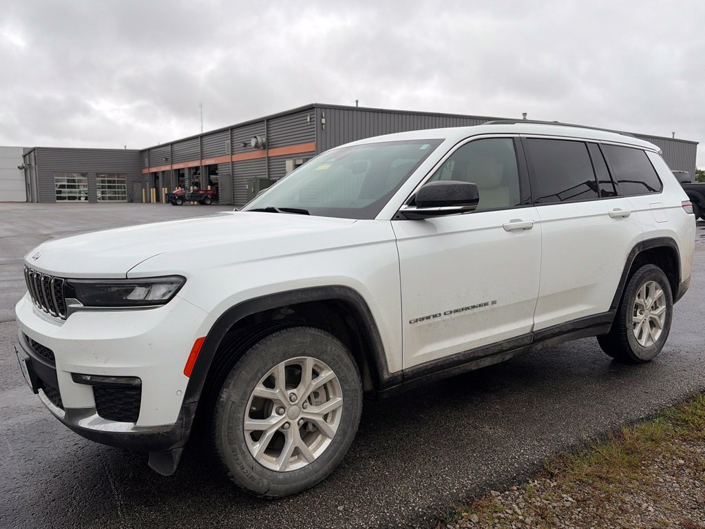 Used 2023 Jeep Grand Cherokee L Limited with VIN 1C4RJKBG3P8100941 for sale in Kansas City