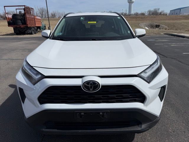 Used 2025 Toyota RAV4 XLE with VIN 2T3P1RFV0SW532964 for sale in Kansas City