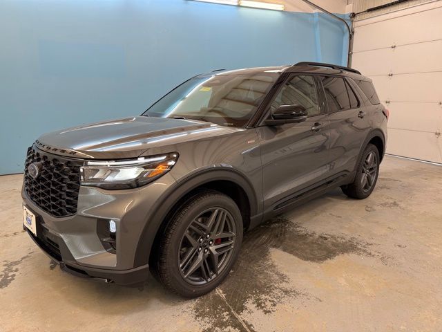 2026 Ford Explorer ST-LINE's photo