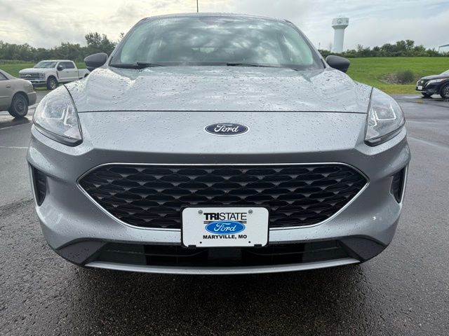 Used 2022 Ford Escape SE with VIN 1FMCU9G61NUA93560 for sale in Kansas City