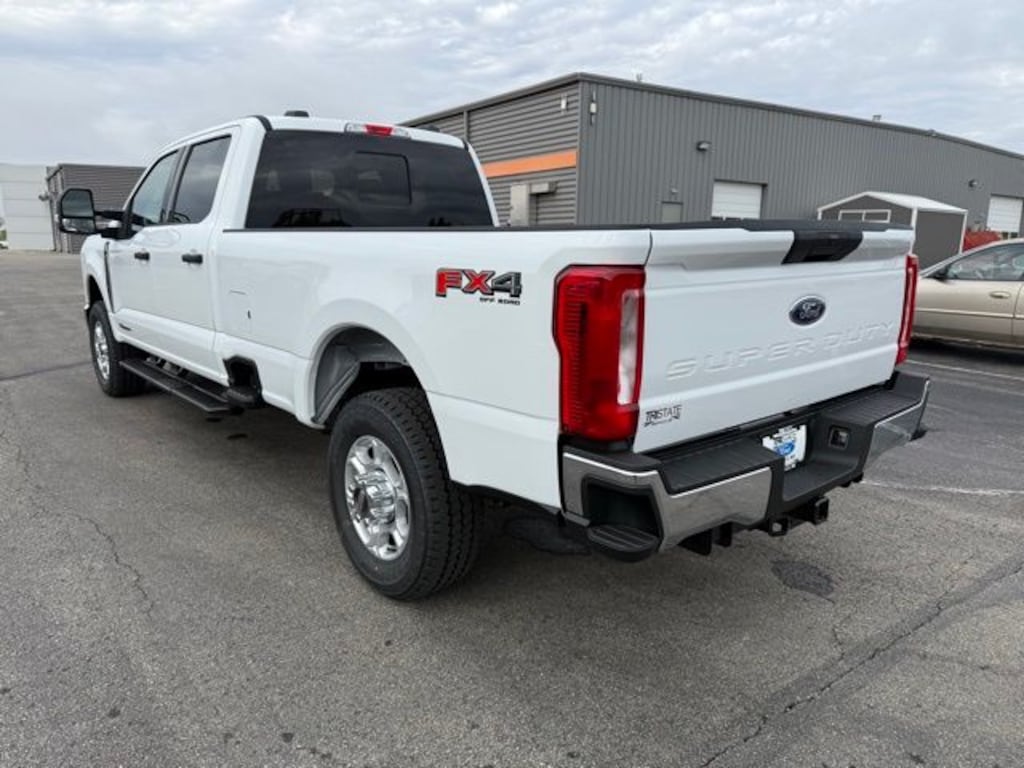 New 2026 Ford Super Duty F-350 XLT TRUCK