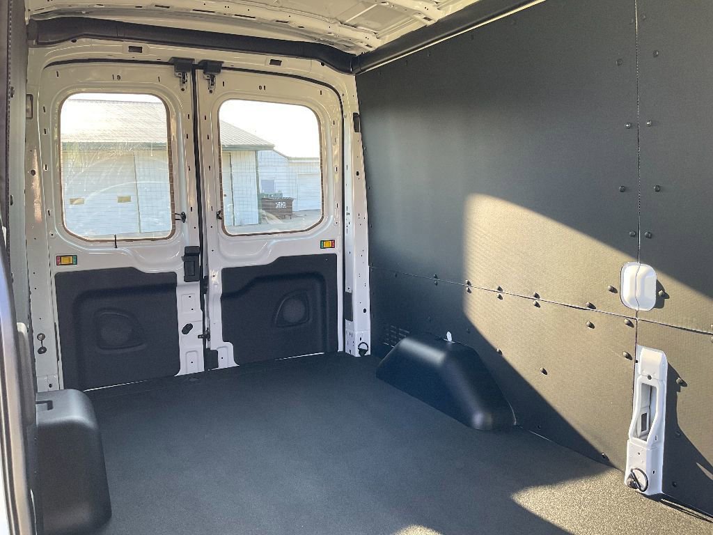 2025 Ford Transit Cargo Van photo 3