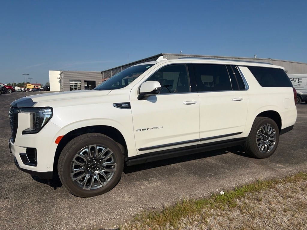 Used 2024 GMC Yukon XL Denali Ultimate SUV