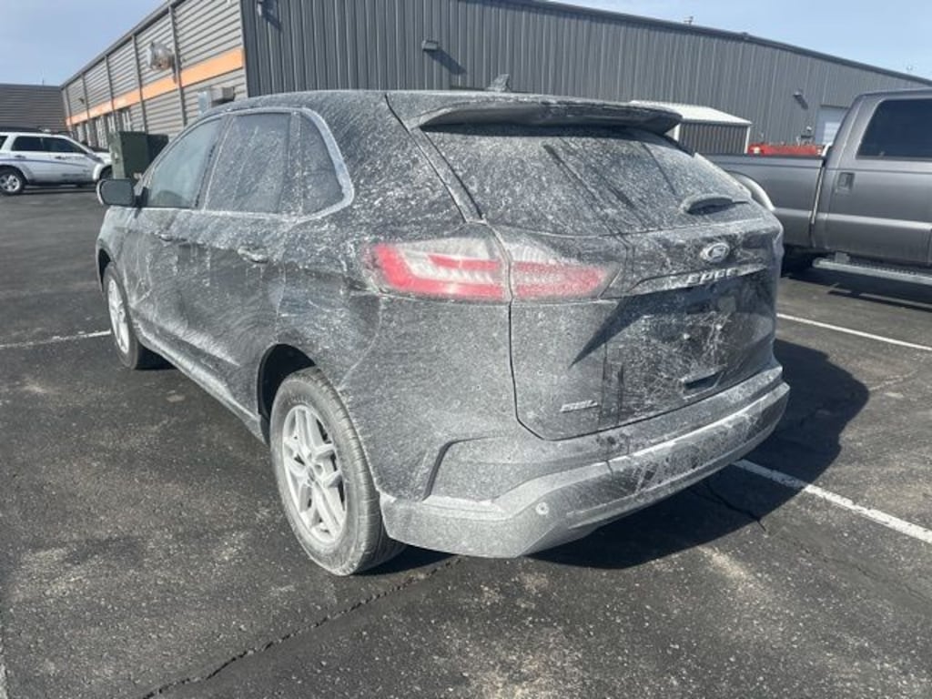 Used 2024 Ford Edge SEL SUV