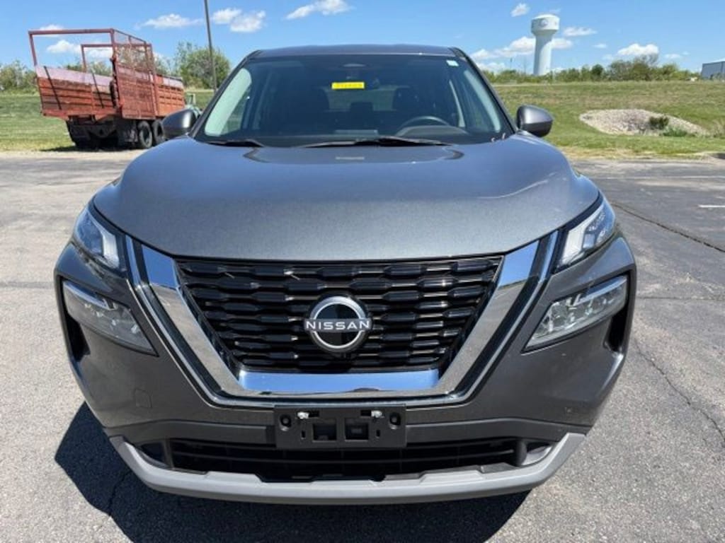 Used 2023 Nissan Rogue SV SUV