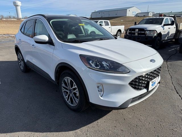 Used 2022 Ford Escape SEL with VIN 1FMCU9H68NUB57768 for sale in Kansas City