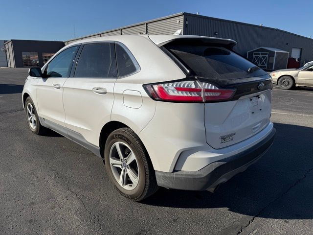 2019 Ford Edge SEL photo 3