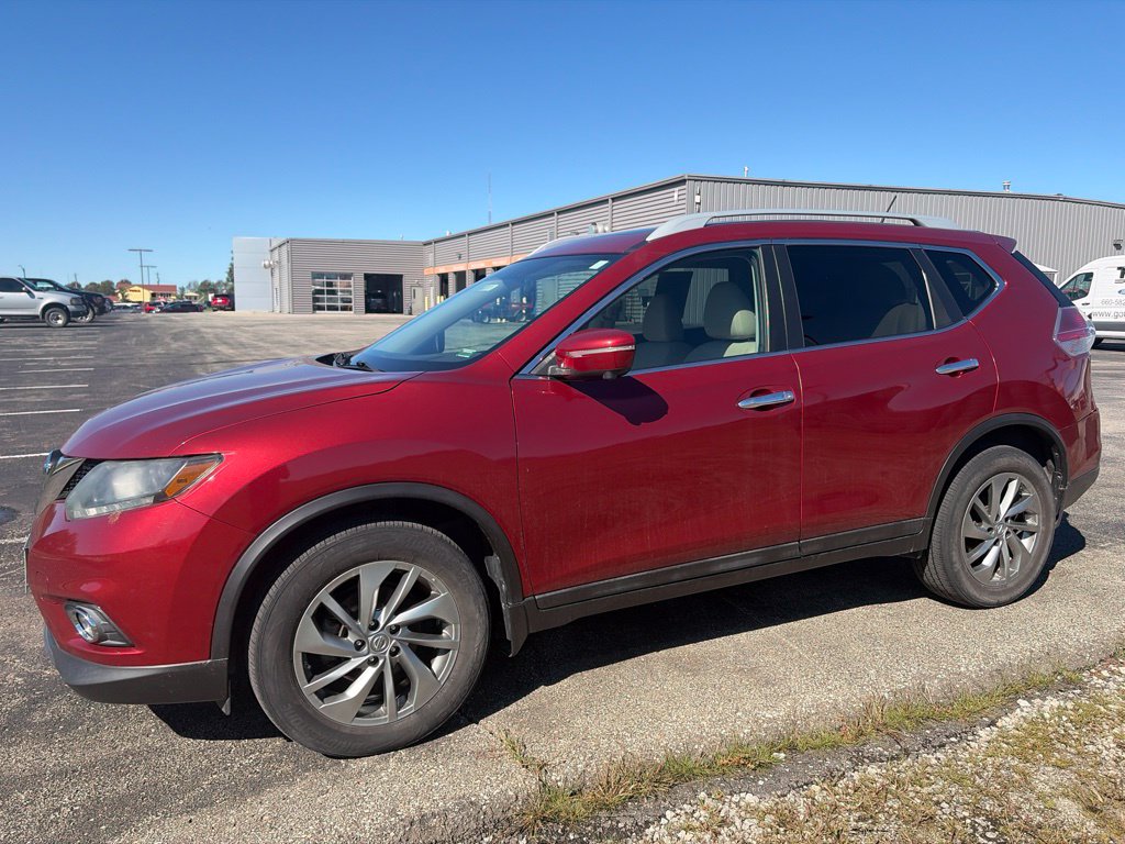 Used 2015 Nissan Rogue SL with VIN 5N1AT2MV7FC789196 for sale in Kansas City