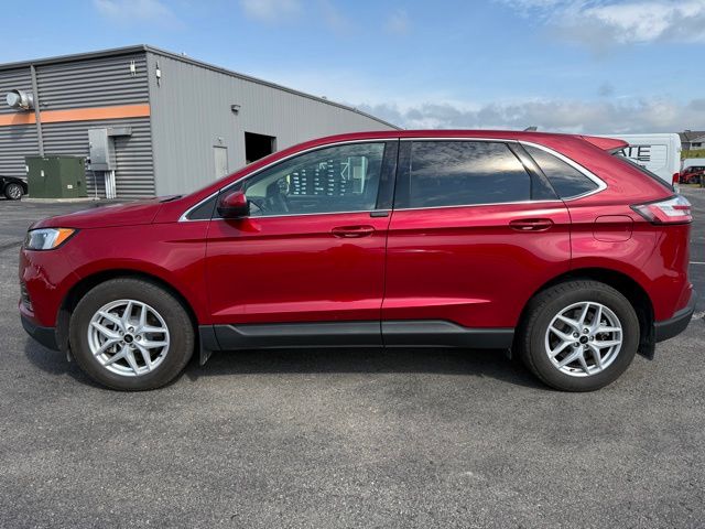 2023 Ford Edge SEL photo 3