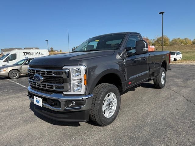 2026 Ford F-350 Super Duty XLT's photo