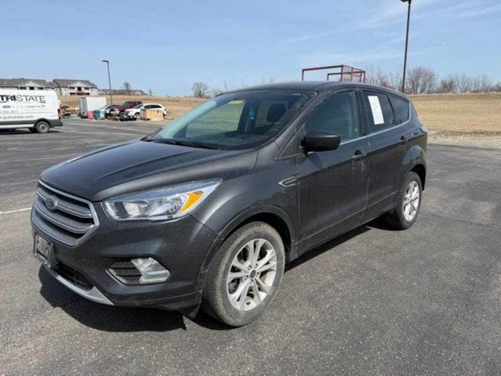 Used 2017 Ford Escape SE SUV