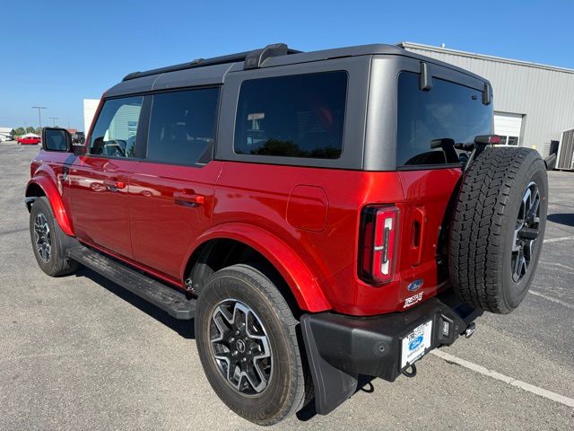 2022 Ford Bronco Outer Banks photo 4