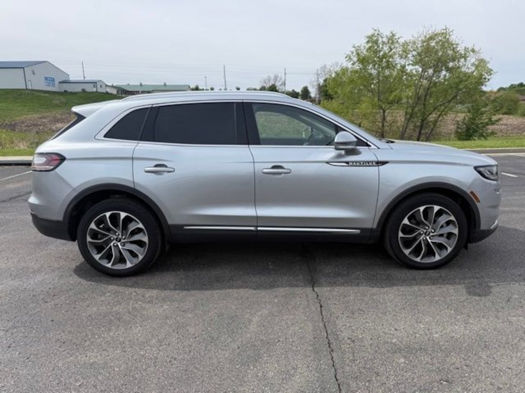 Used 2022 Lincoln Nautilus Reserve SUV