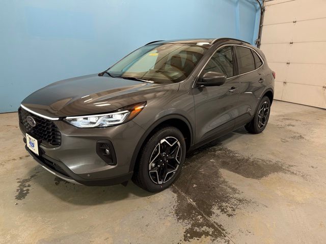 2026 Ford Escape Platinum's photo