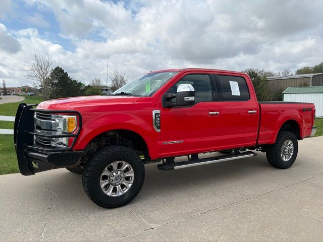 2017 Ford F-350 Super Duty Lariat