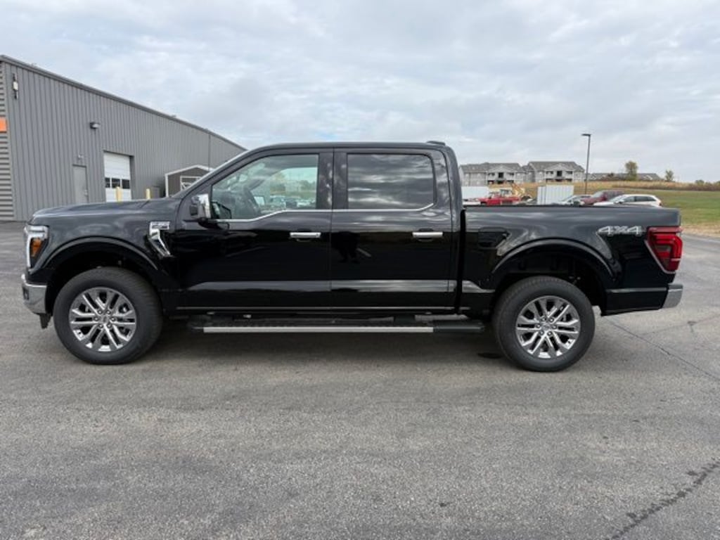 New 2025 Ford F-150 Lariat TRUCK