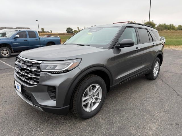 2026 Ford Explorer Active's photo