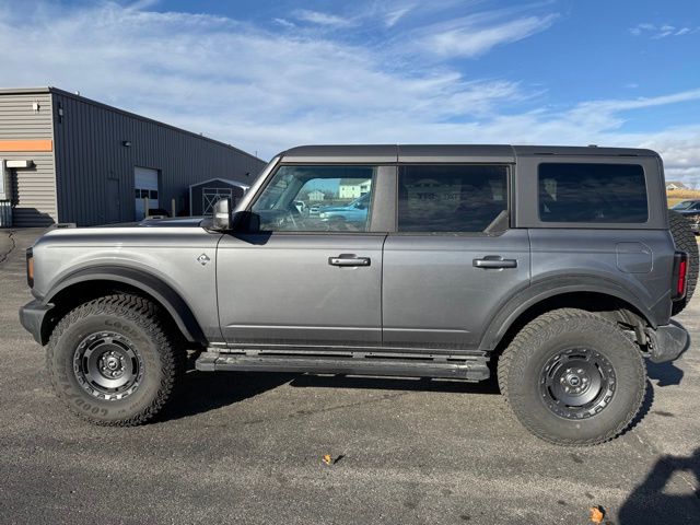 2024 Ford Bronco Outer Banks photo 3