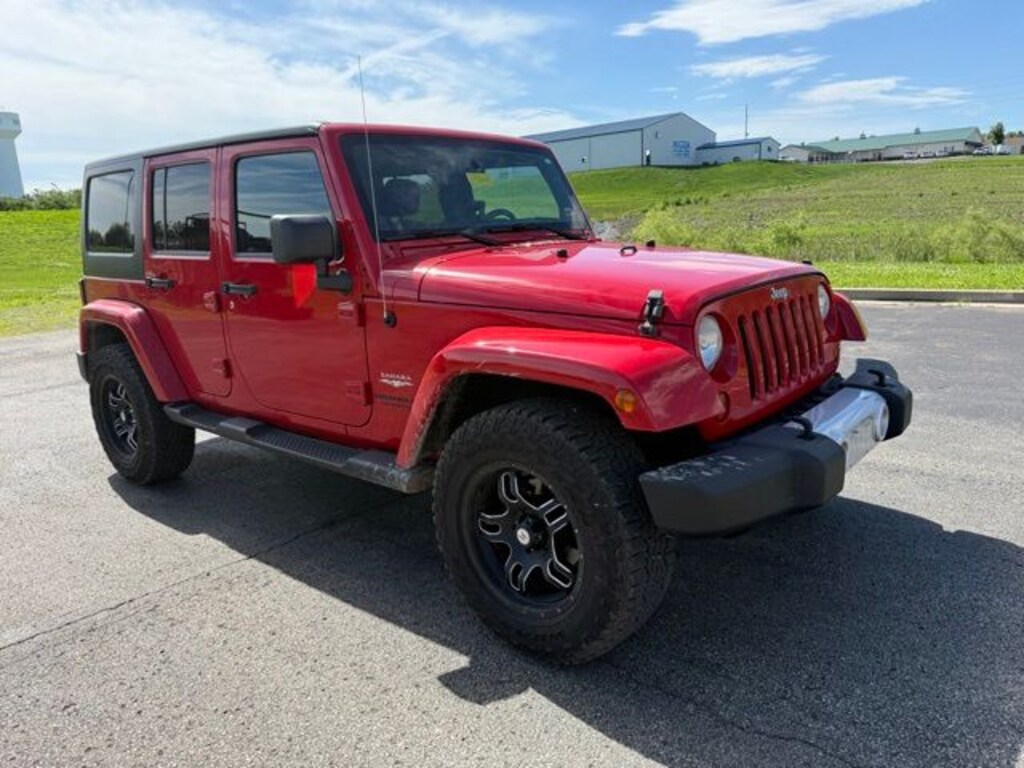 Used 2013 Jeep Wrangler Unlimited Sahara SUV