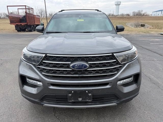Used 2021 Ford Explorer XLT with VIN 1FMSK8DH5MGB95667 for sale in Kansas City