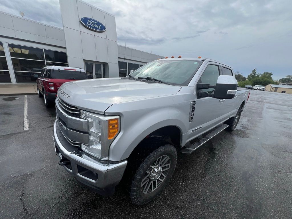 2017 Ford F-250 photo 3