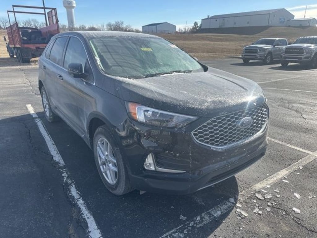 Used 2024 Ford Edge SEL SUV