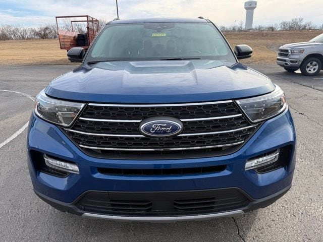 Used 2023 Ford Explorer XLT with VIN 1FMSK8DH5PGA00056 for sale in Kansas City