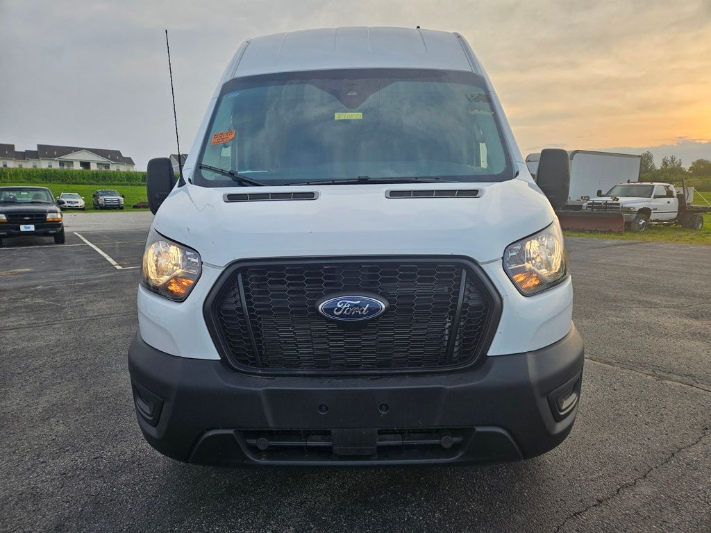 Used 2023 Ford Transit Van Base with VIN 1FTBR1XG7PKB87596 for sale in Kansas City