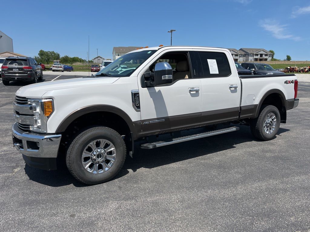 2017 Ford F-250 Lariat 4x4 Crew Cab 6-3/4' Box's photo