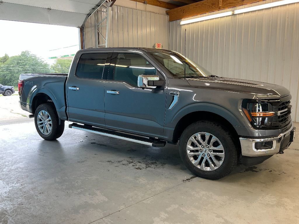 2024 Ford F-150 XLT photo 3