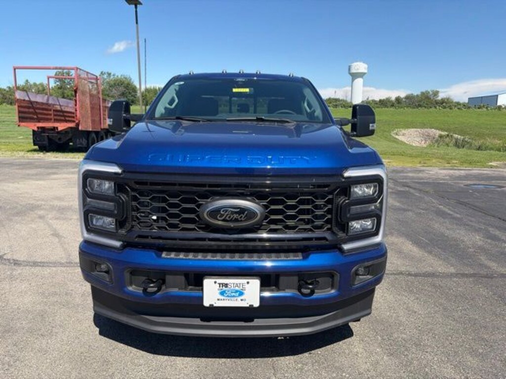 New 2026 Ford Super Duty F-350® Lariat® TRUCK