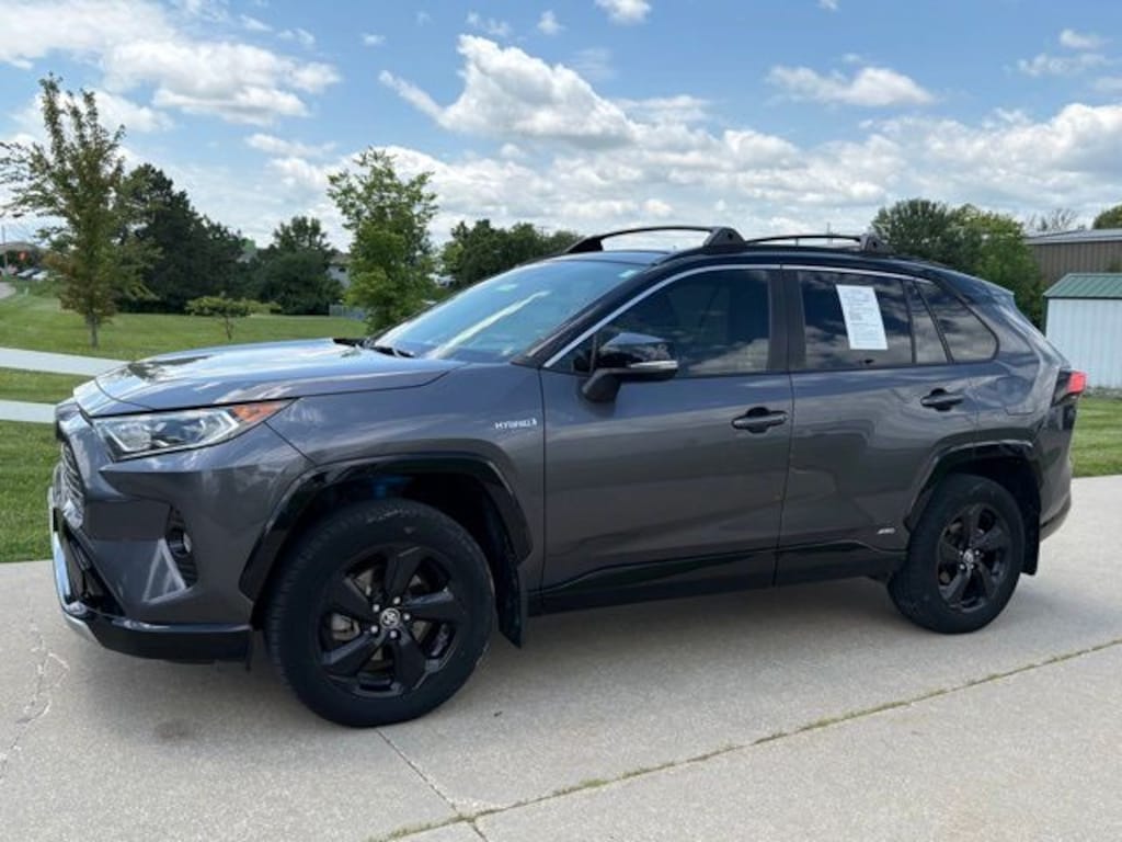 Used 2020 Toyota RAV4 Hybrid XSE SUV