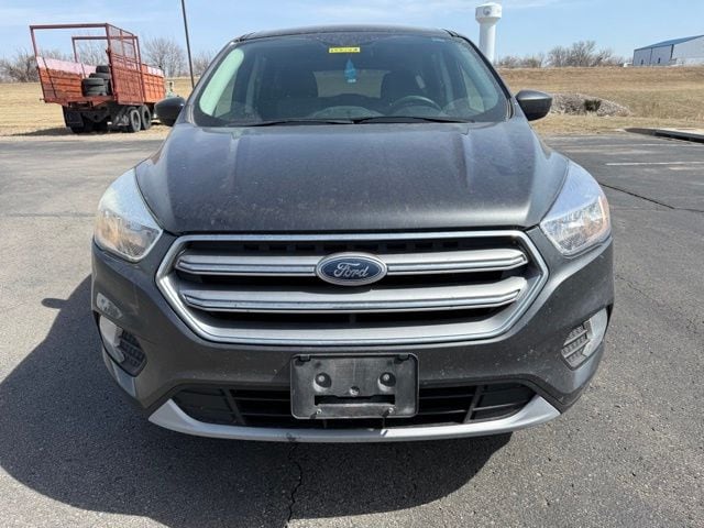 Used 2017 Ford Escape SE with VIN 1FMCU9GD8HUA53527 for sale in Maryville, MO
