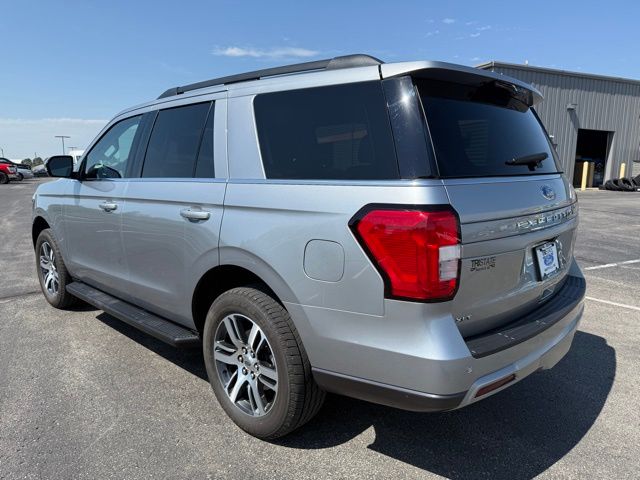 2024 Ford Expedition XLT photo 4