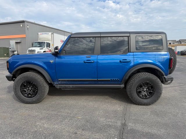 2021 Ford Bronco First Edition photo 3