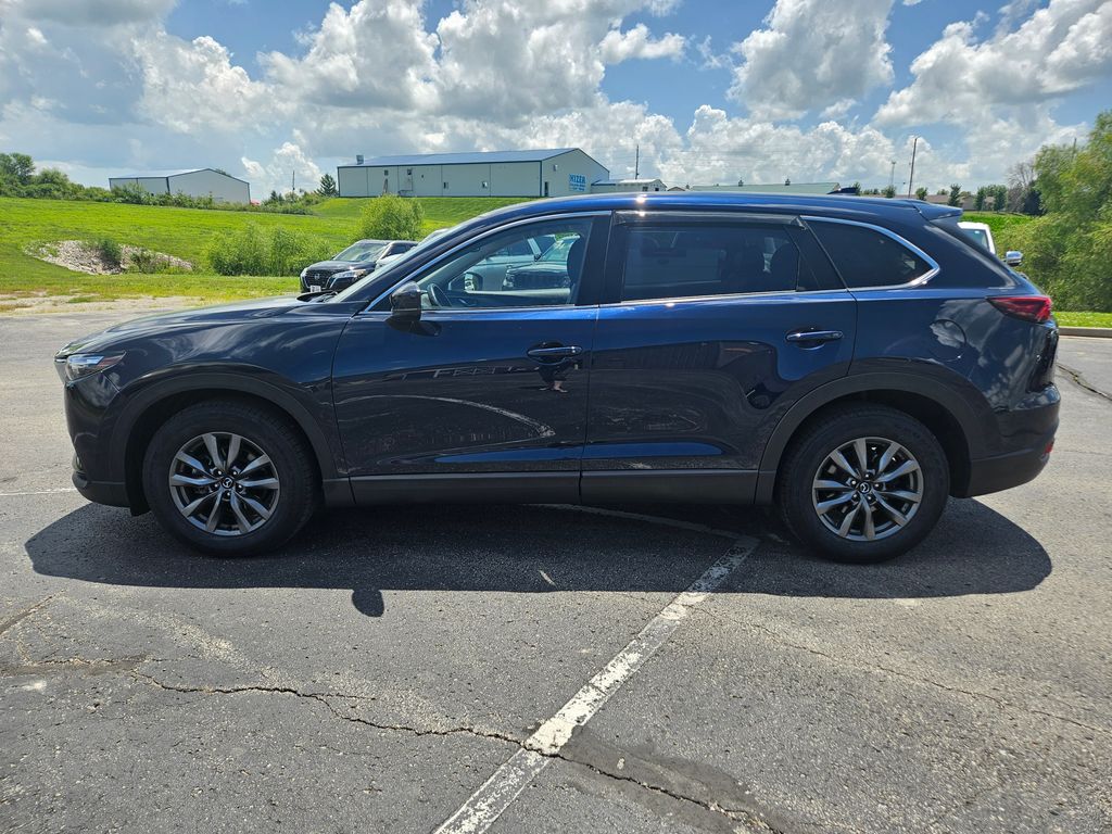 2023 Mazda CX-9 Touring photo 2