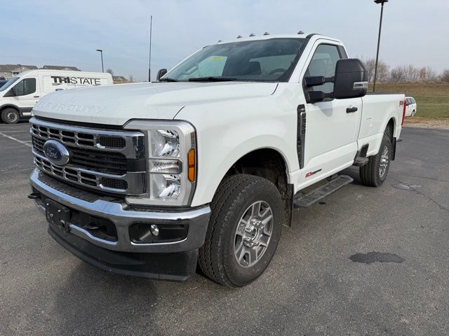 2025 Ford F-350 Super Duty XLT's photo