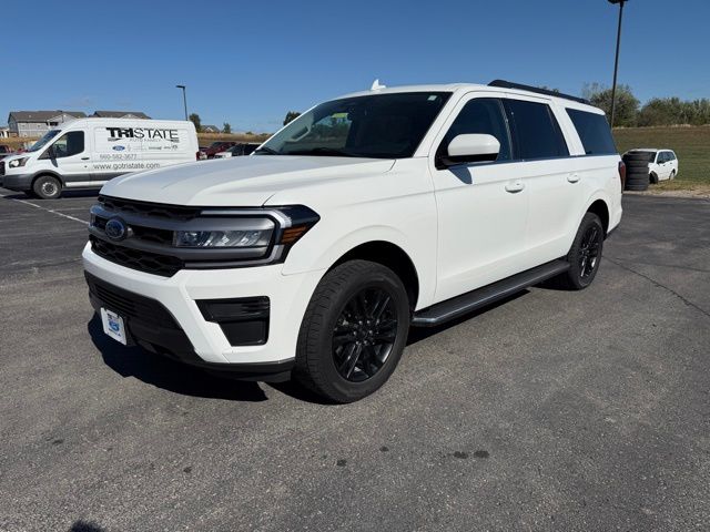 2022 Ford Expedition XLT's photo