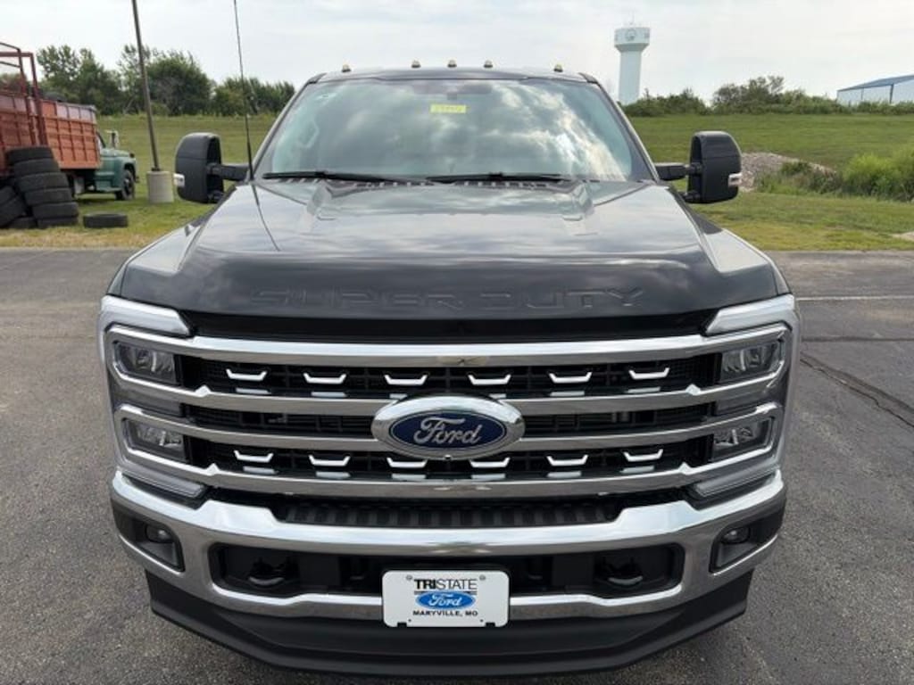 New 2026 Ford Super Duty F-350® Lariat® TRUCK