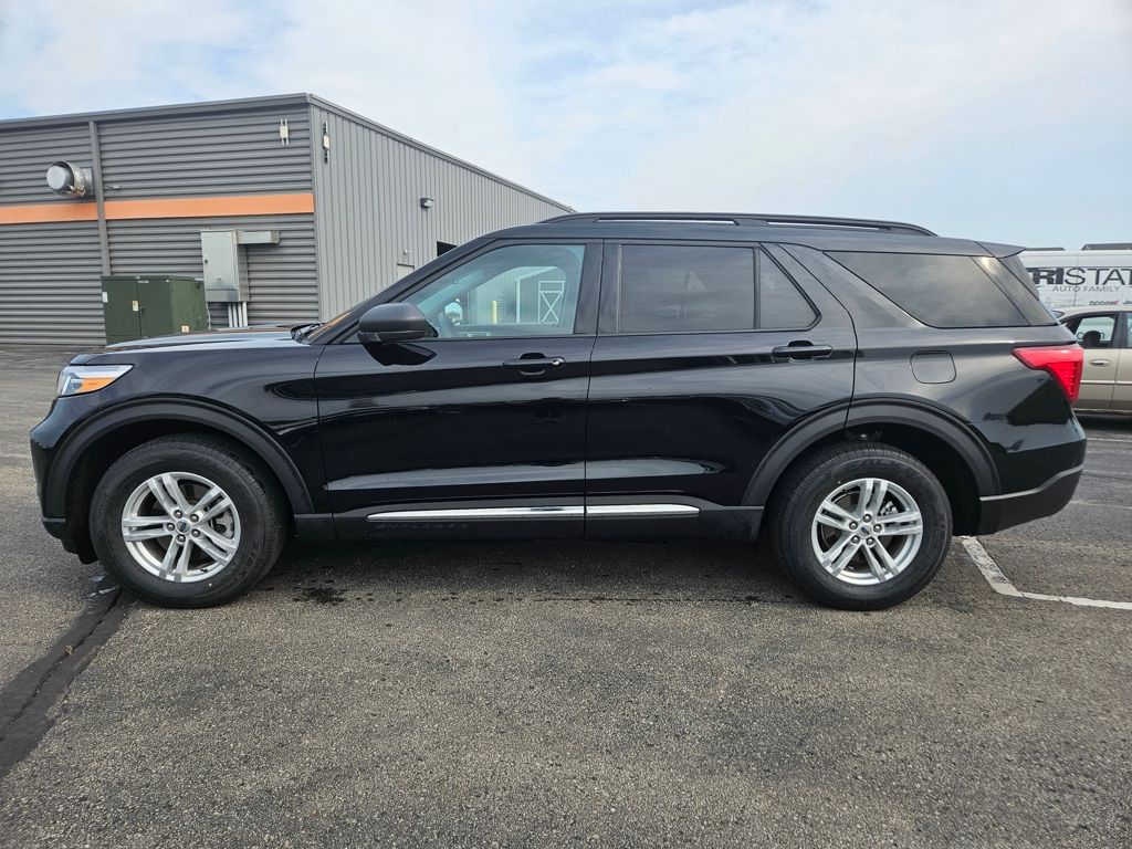 Used 2024 Ford Explorer XLT with VIN 1FMSK8DHXRGA11895 for sale in Kansas City