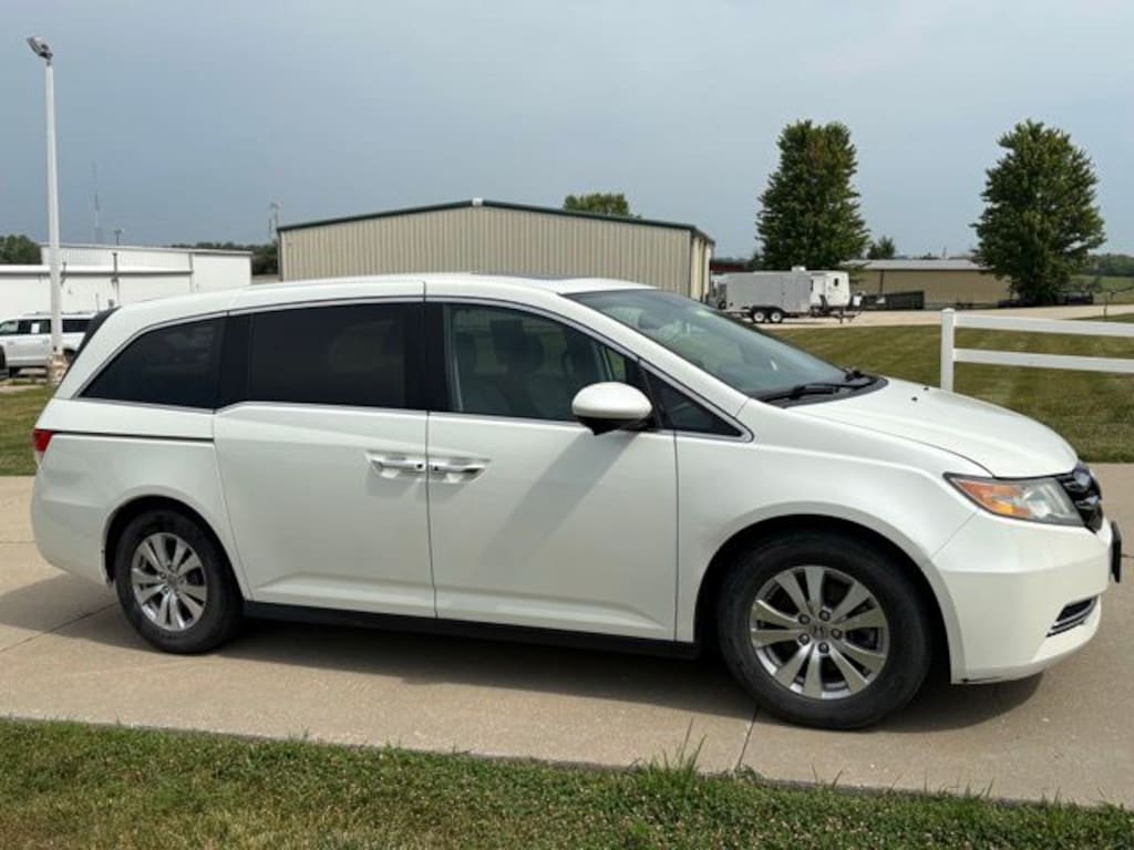 Used 2015 Honda Odyssey EX-L Minivan/Van